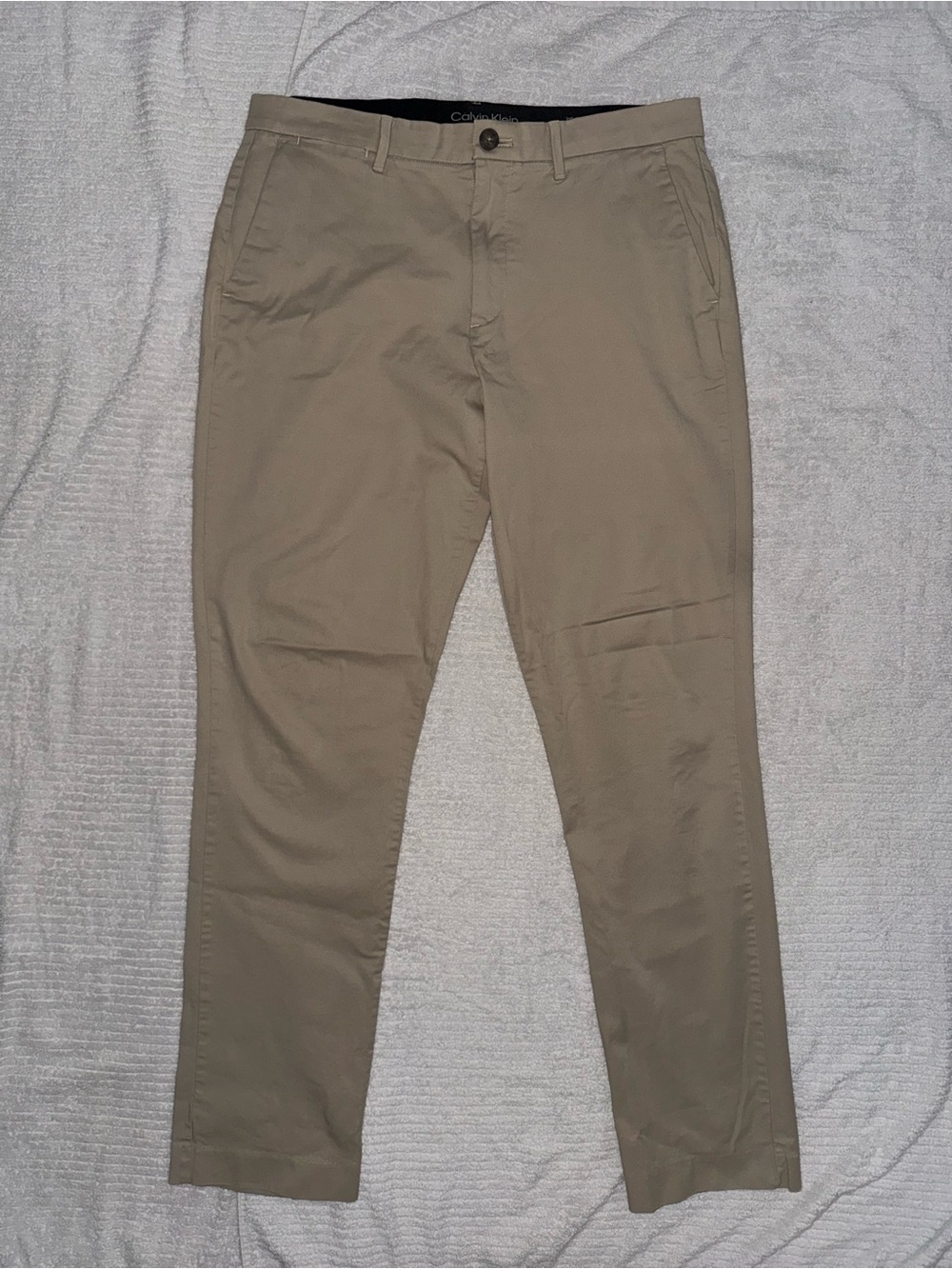 Calvin Klein Men's Slim Fit Chino Pants in Khaki 33x32